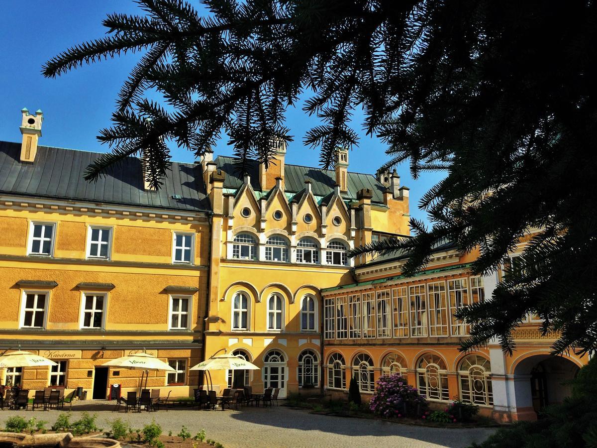 Hotel Zamek Světlá nad Sázavou Exterior foto
